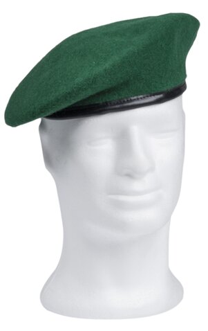 Baret zelený 100% vlna